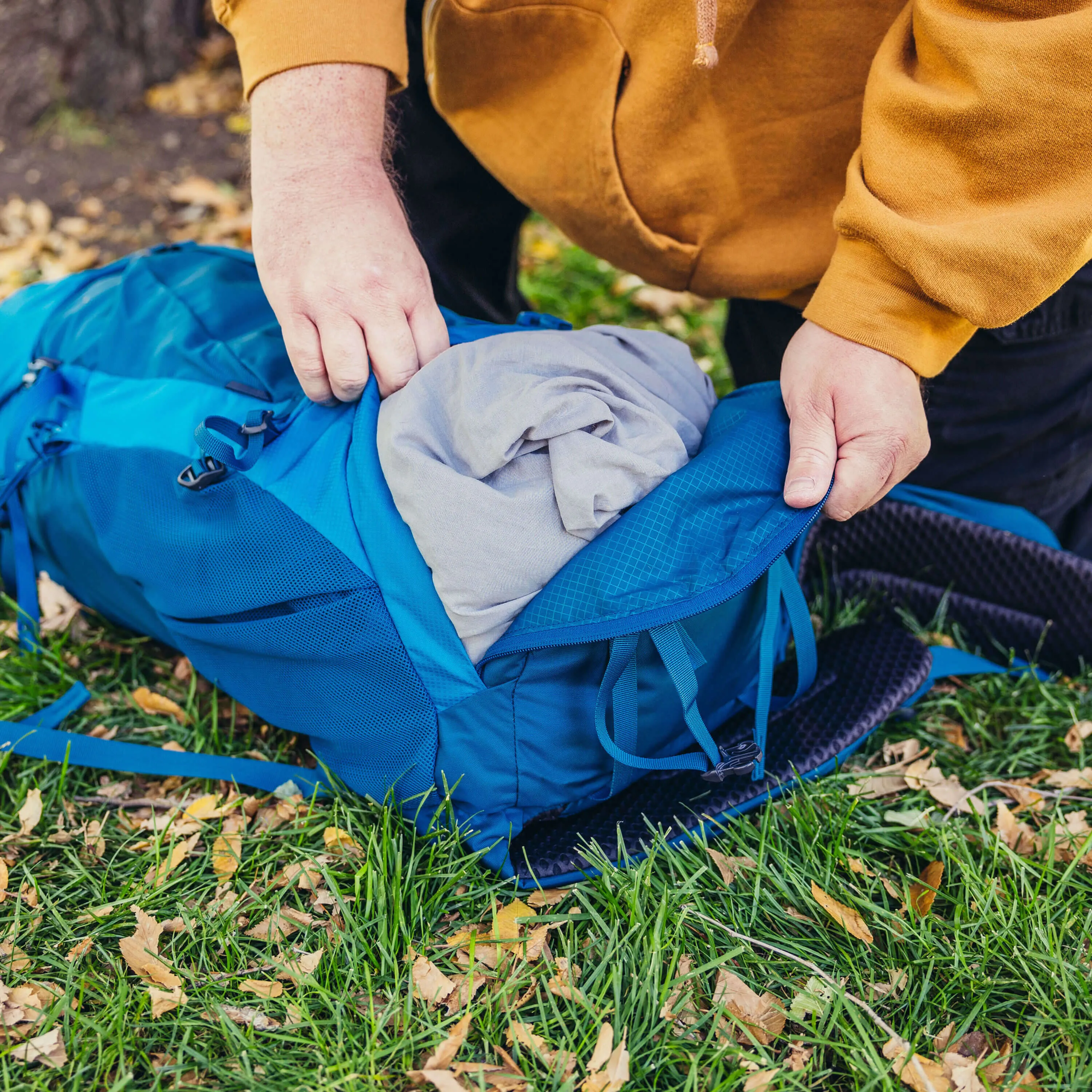 Stout 45 Plus Size Backpack - Compass Blue