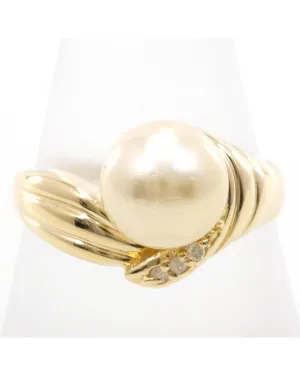 Yellow Gold Ring with Pearl and Diamond